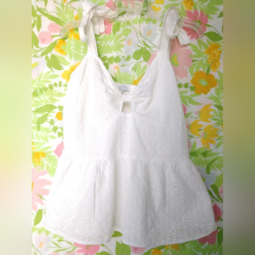Cute White Eyelet Tank Top Bow Tie Shoulder Sofia Vergara Cottagecore Large
